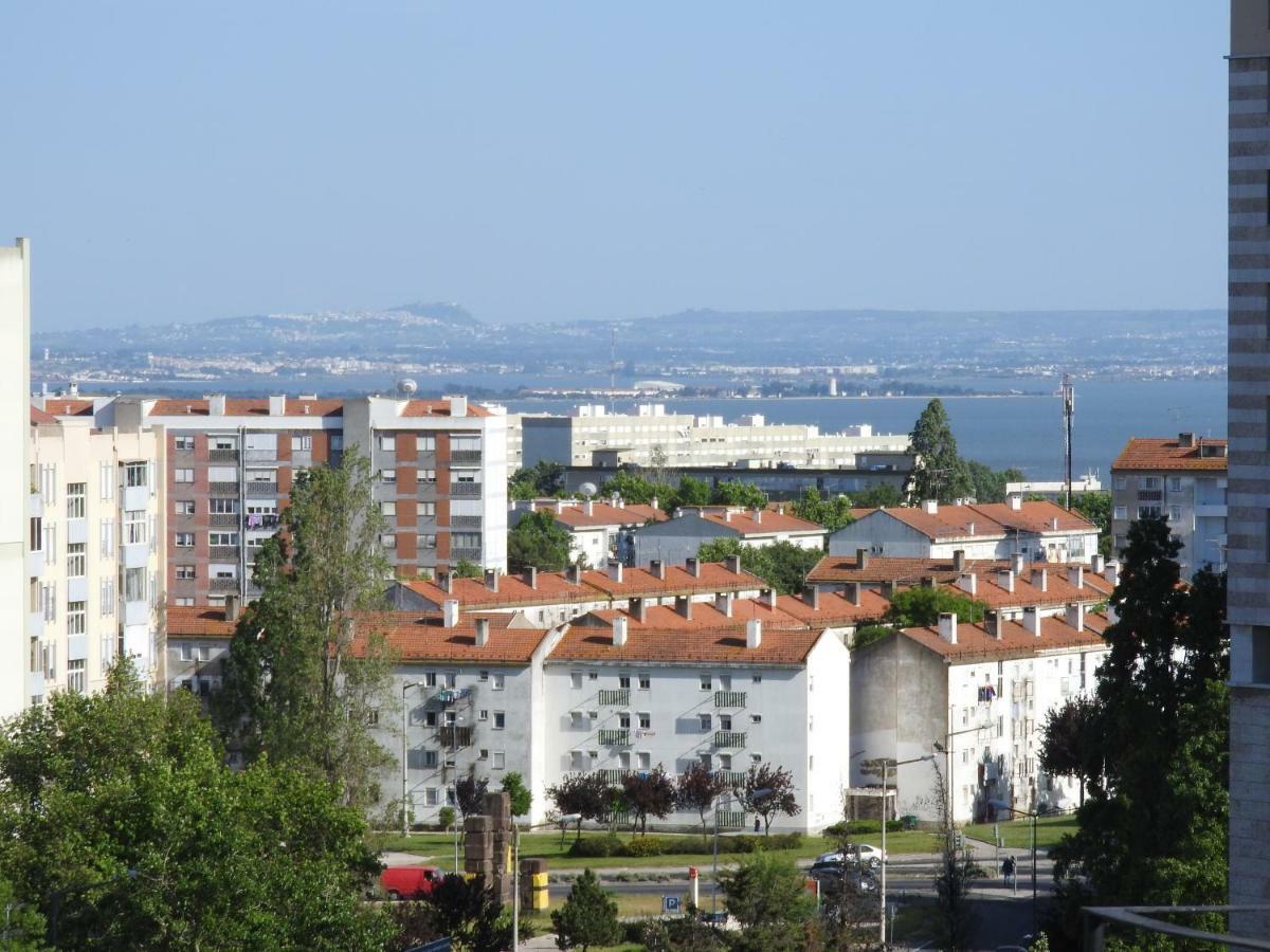 Lisbon Airport Hostel Eksteriør billede